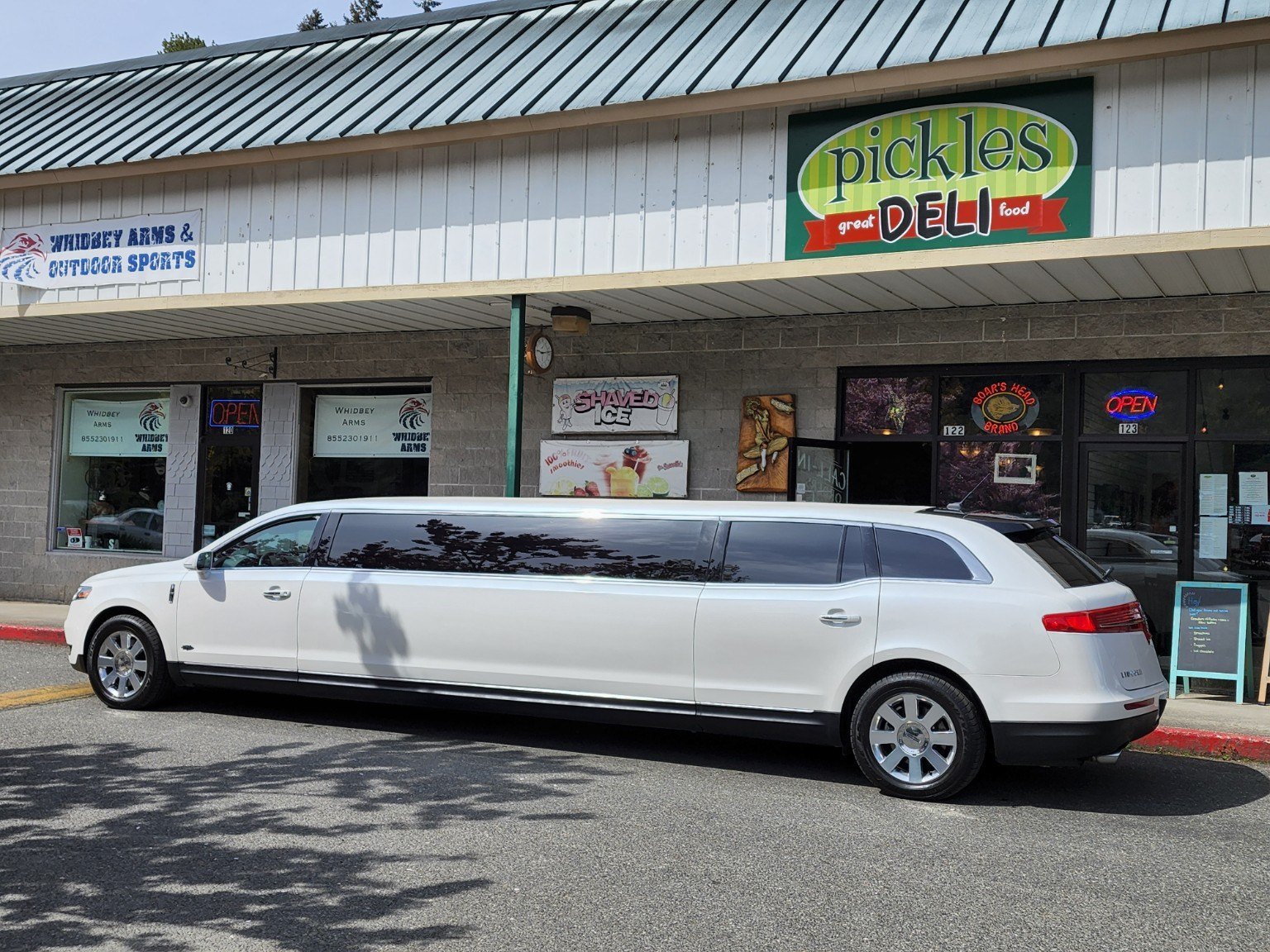 White Lincoln stretch limousine at Kens Korner on South Whidbey Island